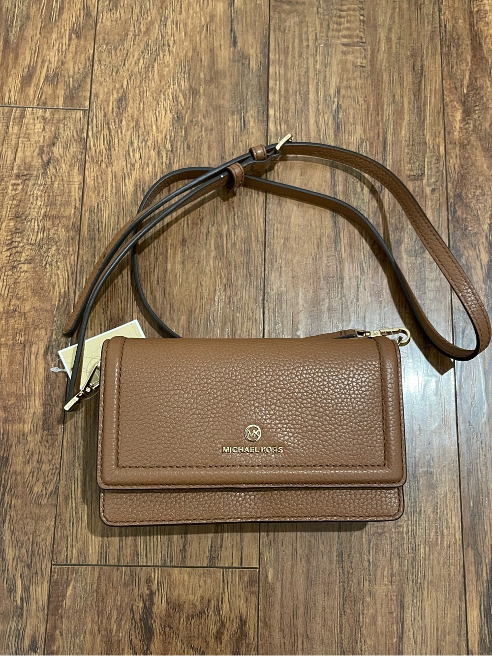 Michael Kors Jet Set Luggage Small Phone  Crossbody Wallet